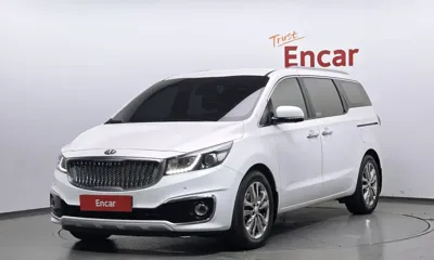 Kia Canival · 2017 год