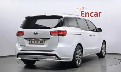 Kia Canival 2017, 115256 км, за 8467.9 USD