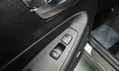 Hyundai Santafe 2019, 80731 км, за 11004.75 USD - фото 19