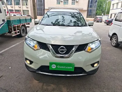 Nissan X-Trail 2015, 131900 км, за 6018.13 USD