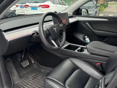 Tesla Model Y 2022, 80000 км, за 15258.84 USD
