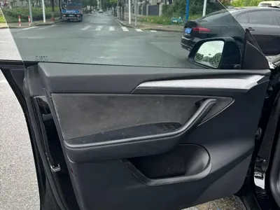 Tesla Model Y 2022, 80000 км, за 15258.84 USD