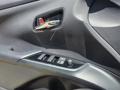 Toyota Prius 2022, 37729 км, за 20621.93 USD - фото 13