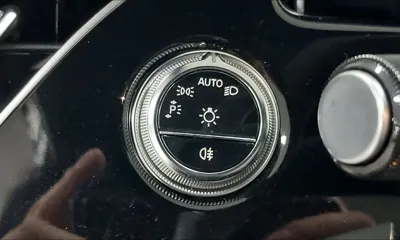 Mercedes-Benz E-Class 2025, 6034 км, за 53826.97 USD - фото 19