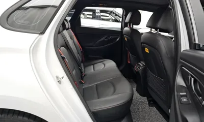 Hyundai i30 2019, 42802 км, за 12143.89 USD - фото 12