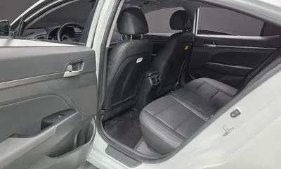 Hyundai Avante 2017, 6577 км, за 6825.71 USD - фото 12