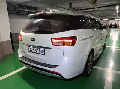 Kia Canival 2017, 108790 км, за 6564.26 USD