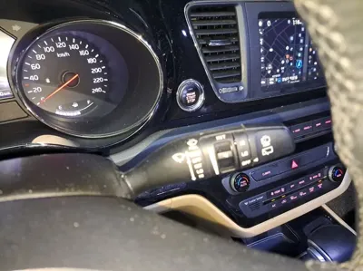 Kia Canival 2017, 108790 км, за 6564.26 USD - фото 13
