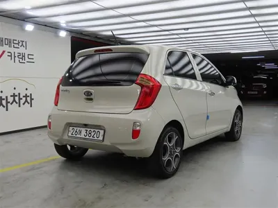 Kia Morning 2012, 145888 км, за 2405.25 USD