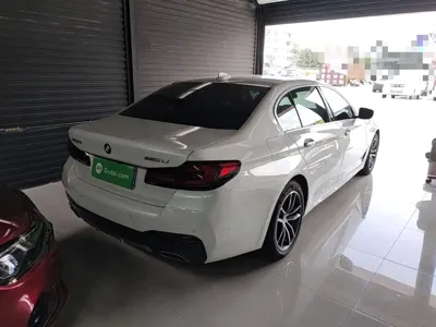 BMW 5 Series 2022, 63099 км, за 25645.78 USD - фото 7