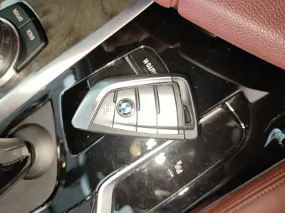BMW 5 Series 2022, 63099 км, за 25645.78 USD - фото 9