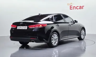 Kia K5 2017, 161307 км, за 5139.22 USD