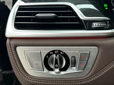 BMW 7 Series 2022, 42000 км, за 50764.17 USD - фото 20