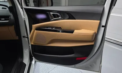Kia Canival 2023, 85172 км, за 18175.91 USD - фото 25