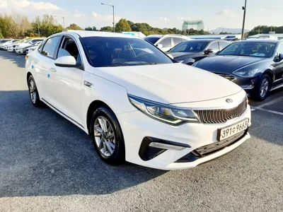 Kia K5 2019, 118000 км, за 6937.56 USD