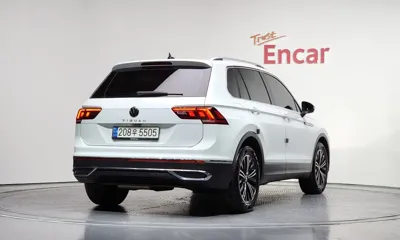 Volkswagen Tiguan 2021, 55444 км, за 19090.16 USD