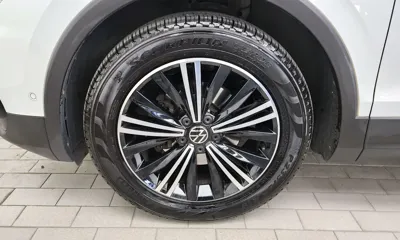 Volkswagen Tiguan 2021, 55444 км, за 19090.16 USD
