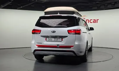 Kia Canival 2018, 111322 км, за 6143.14 USD