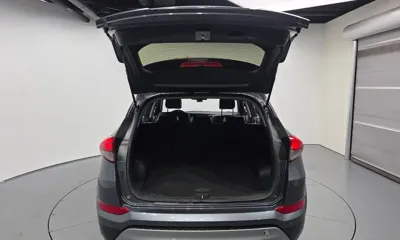 Hyundai Tucson 2017, 196713 км, за 6892.48 USD - фото 20