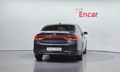 Hyundai Grandeur 2017, 215382 км, за 5196.33 USD