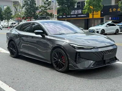 Changan UNI-V 2024, 10000 км, за 10579.19 USD