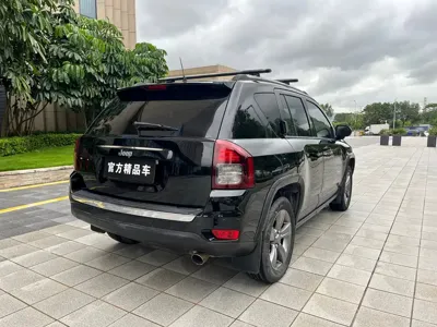 Jeep Compass (Import) 2015, 130000 км, за 2913.42 USD