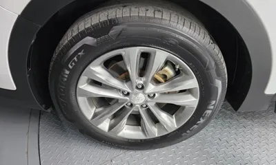 Hyundai Santafe 2016, 157743 км, за 66218.49 USD