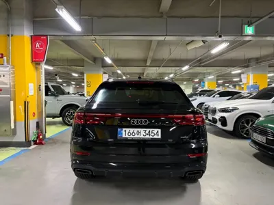 Audi Q8 2026, 2891 км, за 83366.16 USD