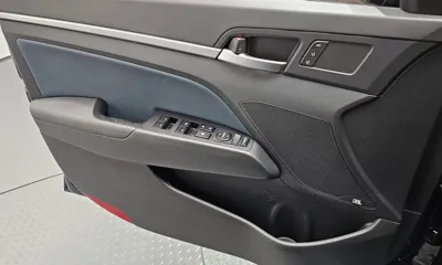 Hyundai Avante 2019, 136216 км, за 7806.41 USD - фото 24