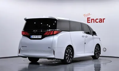 Toyota Alphard 2024, 13331 км, за 62466.99 USD