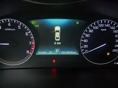 Hyundai Equus 2013, 143750 км, за 5153.62 USD - фото 11