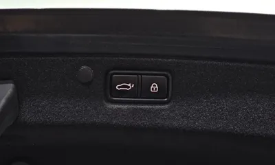 Hyundai Grandeur 2018, 56501 км, за 12620.36 USD - фото 20