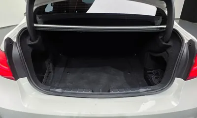 BMW 3-Series 2017, 67809 км, за 11246.18 USD - фото 20