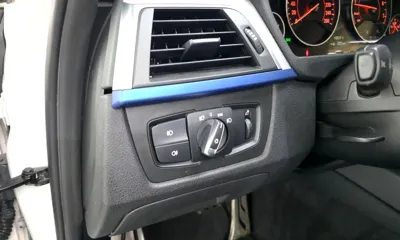 BMW 3-Series 2017, 67809 км, за 11246.18 USD - фото 28