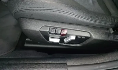BMW 3-Series 2017, 67809 км, за 11246.18 USD - фото 32