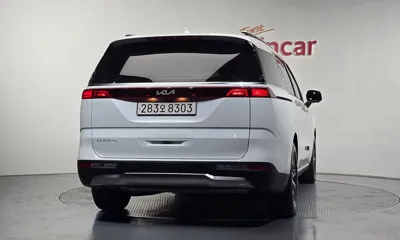 Kia Canival 2023, 52205 км, за 18877.38 USD
