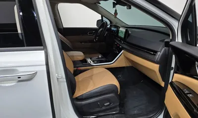 Kia Canival 2023, 52205 км, за 18877.38 USD - фото 26