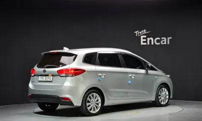 Kia Carens 2015, 85216 км, за 4923.2 USD