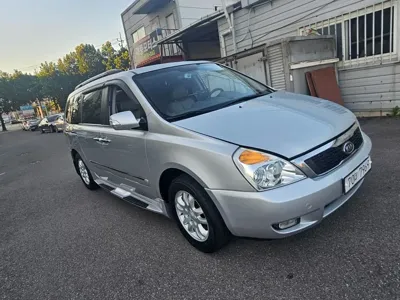 Kia Canival 2012, 166580 км, за 2599.35 USD