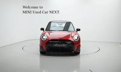 MINI Cooper 2025, 47 км, за 31856.69 USD