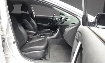 Hyundai Avante 2015, 88510 км, за 3250.82 USD - фото 11