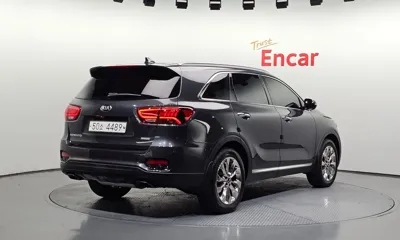 Kia Sorento 2018, 233926 км, за 7548.9 USD