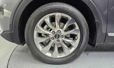 Kia Sorento 2018, 233926 км, за 7548.9 USD