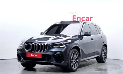 BMW X5 · 2021 год