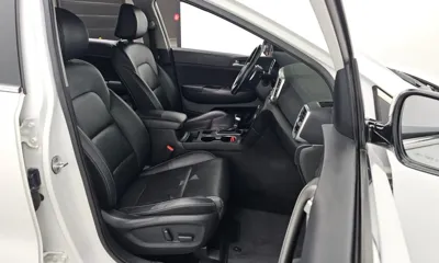 Kia Sportage 2020, 112414 км, за 9056.06 USD - фото 11