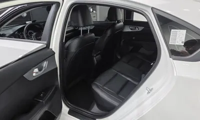 Kia K3 2024, 36929 км, за 10726.12 USD - фото 11