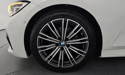 BMW 3-Series 2021, 64828 км, за 19860.64 USD