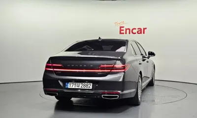 Genesis G90 2019, 121161 км, за 20477.14 USD