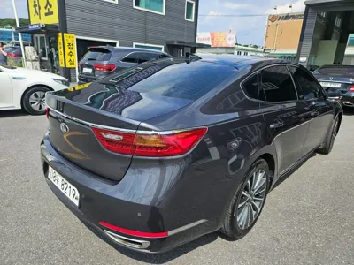Kia K7 2017, 167147 км, за 6104.77 USD