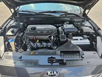 Kia K7 2017, 167147 км, за 6104.77 USD